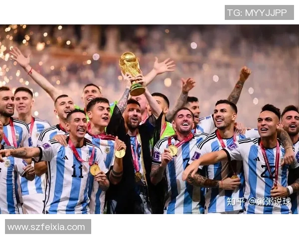 足球明星解说员精彩瞬间大集合高清图片欣赏与背后故事分享 足球明星解说员精彩瞬间大集合高清图片欣赏与背后故事分享